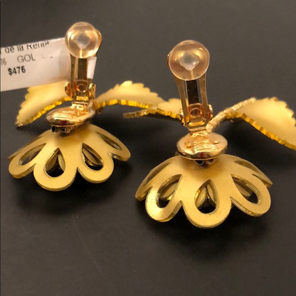 ❌NOT FOR SALE❌OSCAR DE LA RENTA AUTHENTIC FLOWER - Picture 4 of 8